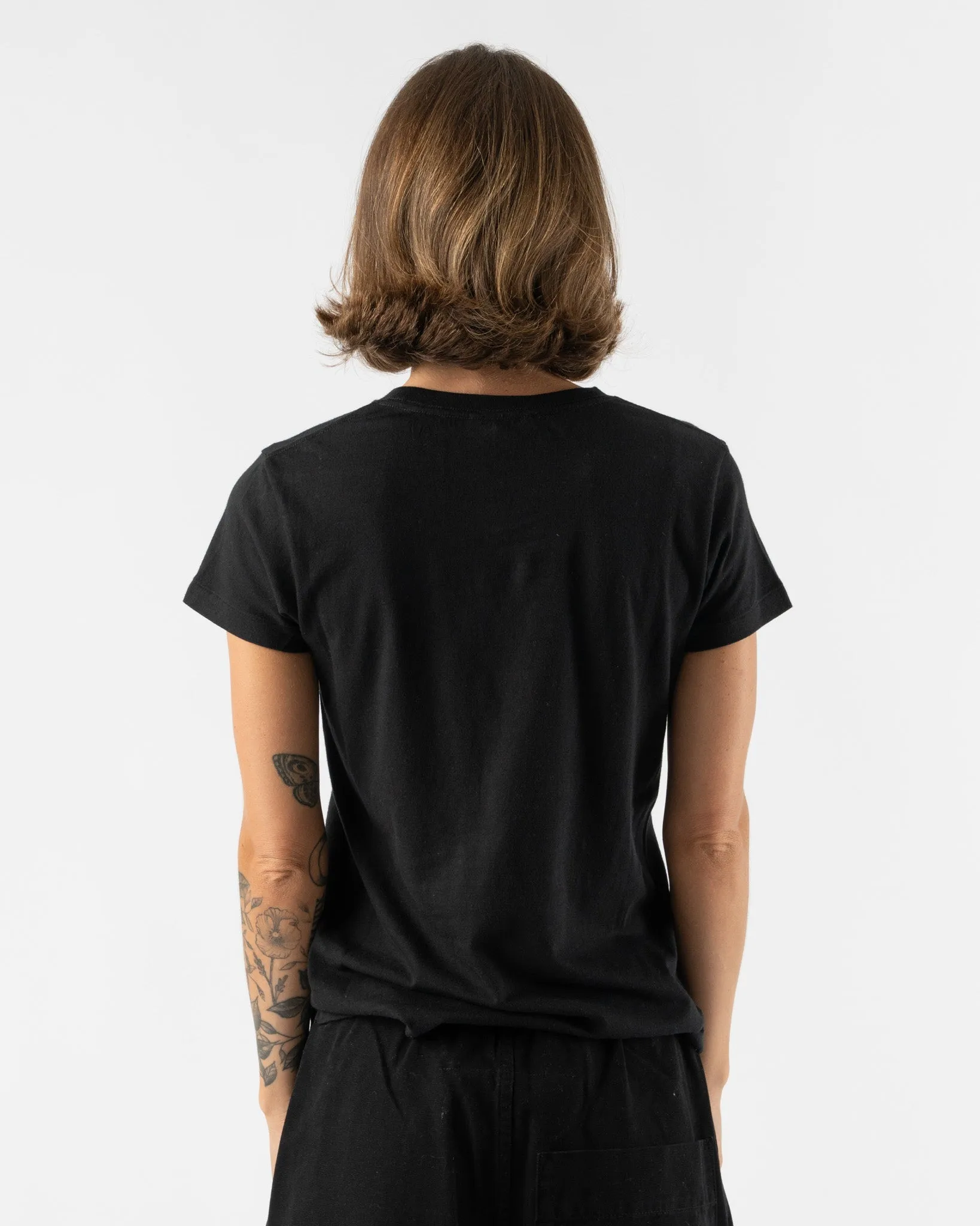 Auralee Womens Seamless Crew Neck Tee in Black