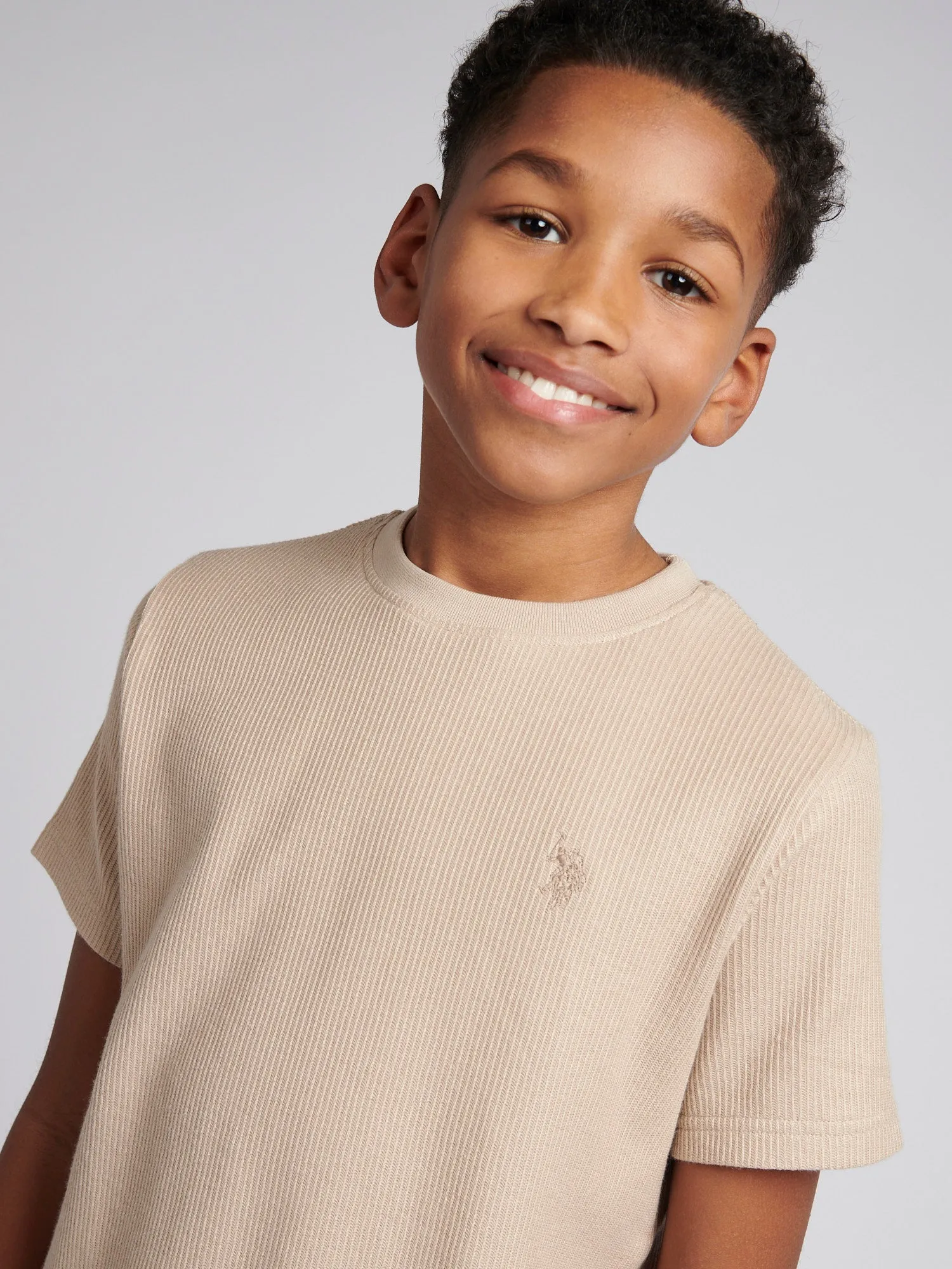 Boys Vertical Texture  T-Shirt in Doeskin