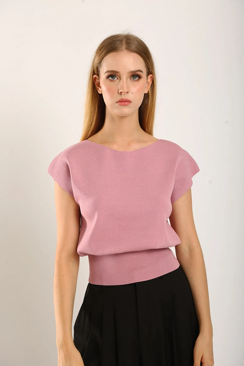 Graciela V-Slit Knit Top in Dust Pink