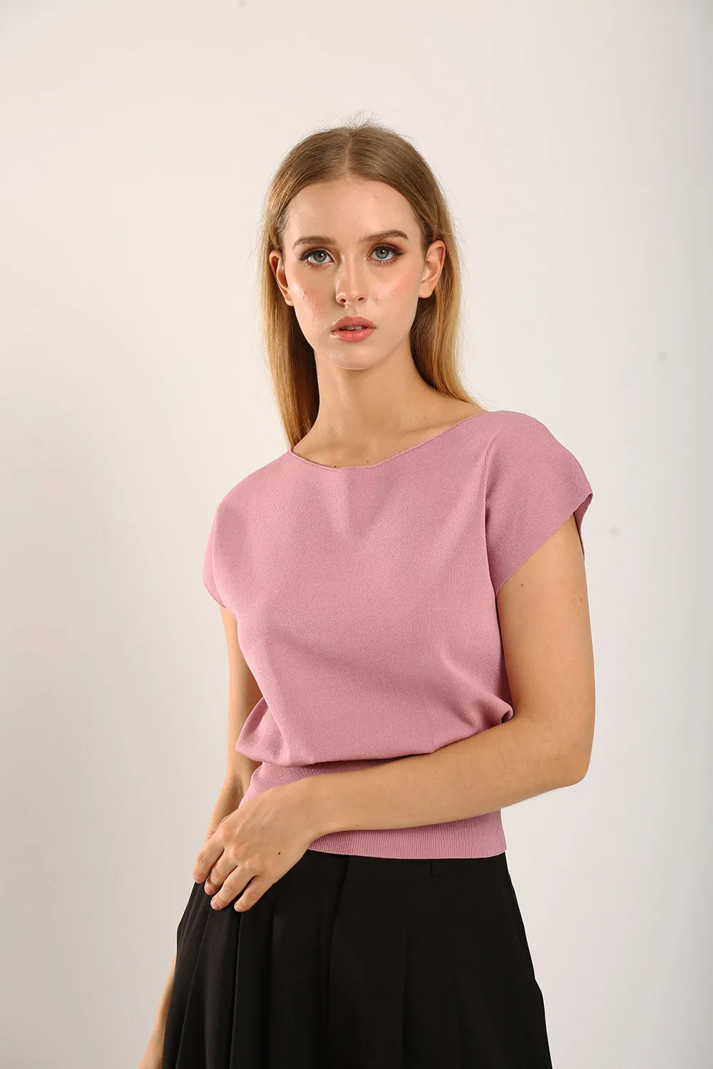 Graciela V-Slit Knit Top in Dust Pink