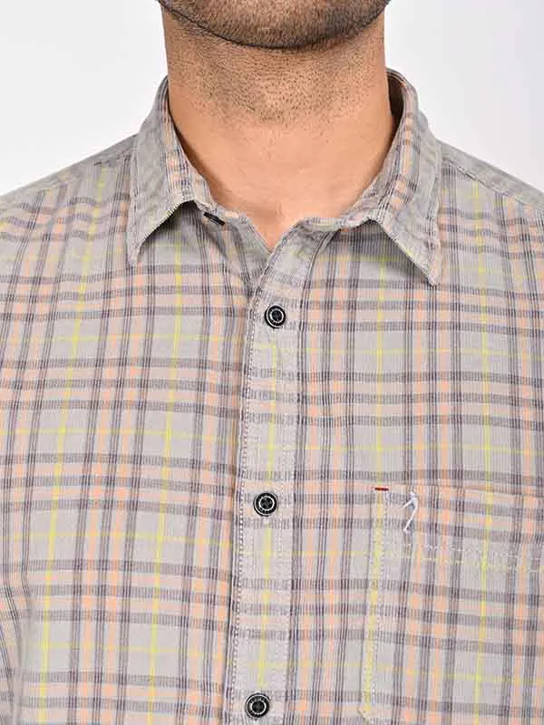 Men Checked Half Sleeve Cotton Shirt